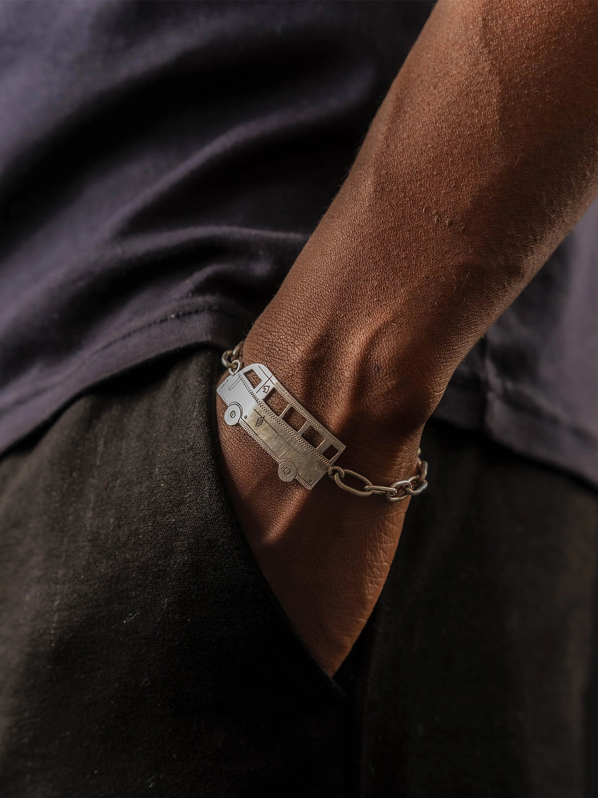 Bracelet teranga argent design faitmain artisanat senegal afrique