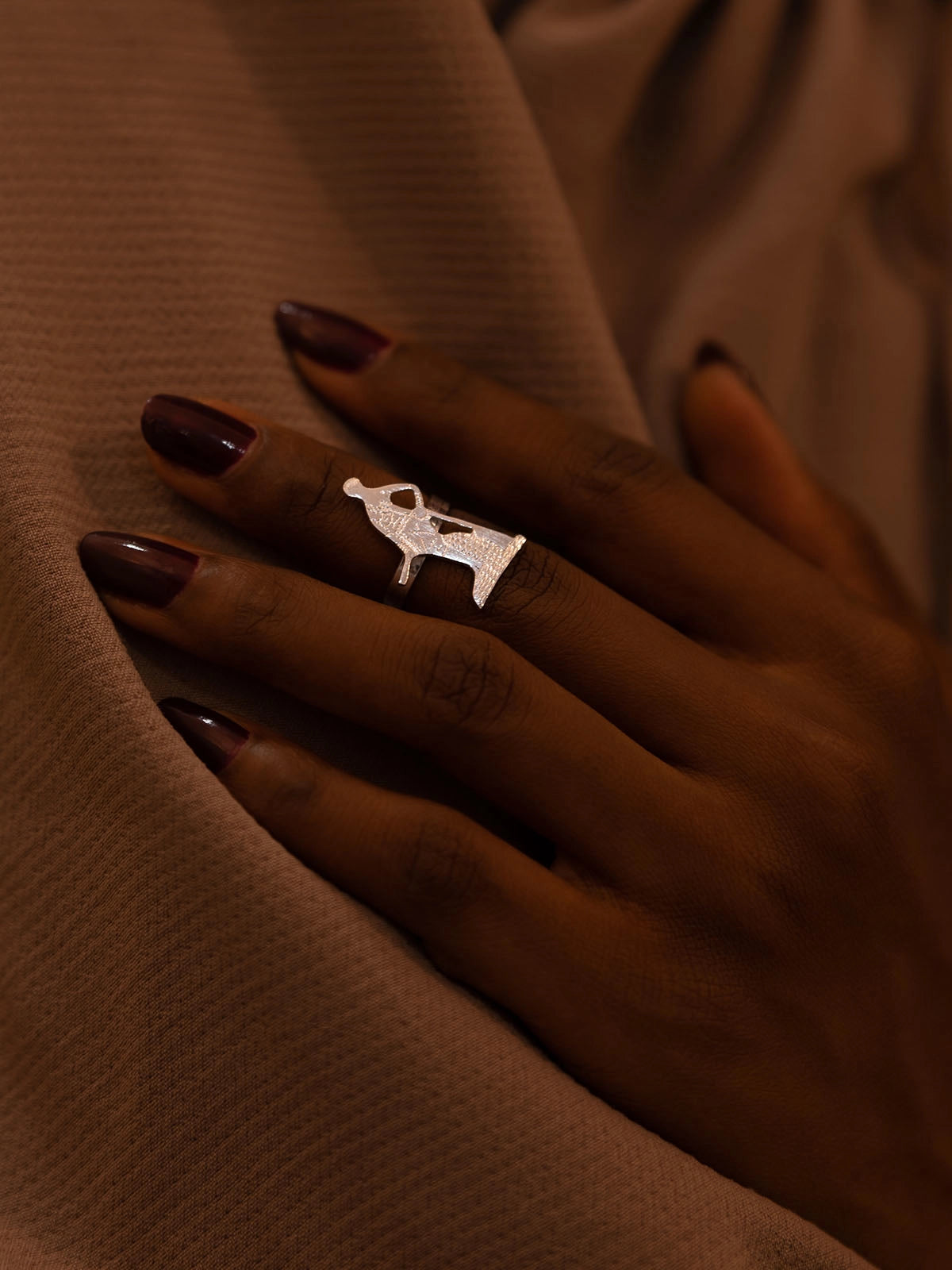 Bague minon phalange argent afrique benin design fait main artisanat